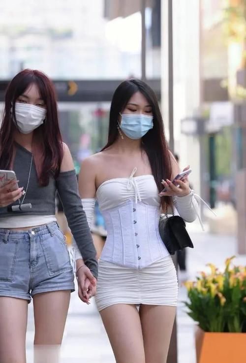 裙子|小姐姐裙子那么多“褶皱”,这是多少年没烫衣服了?