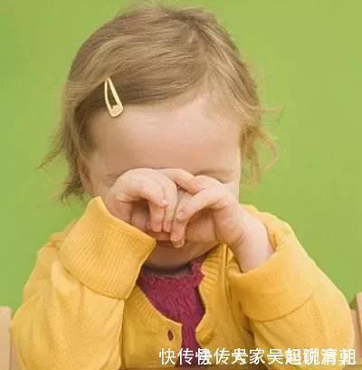 受伤|男孩跟着妈妈去买奶茶被烧伤,却不敢说,背后原因让父母后悔莫及