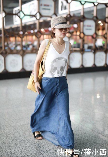 穿搭|马伊琍的私服穿搭又要火了，背心+半身裙简约又清凉，照穿也时髦