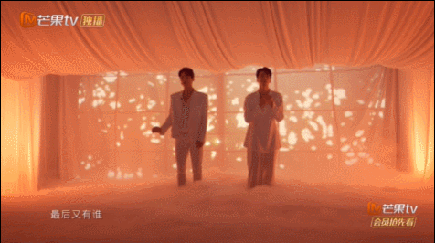 舞台|“哥学”第二课:炸裂舞台前,先炸裂组合