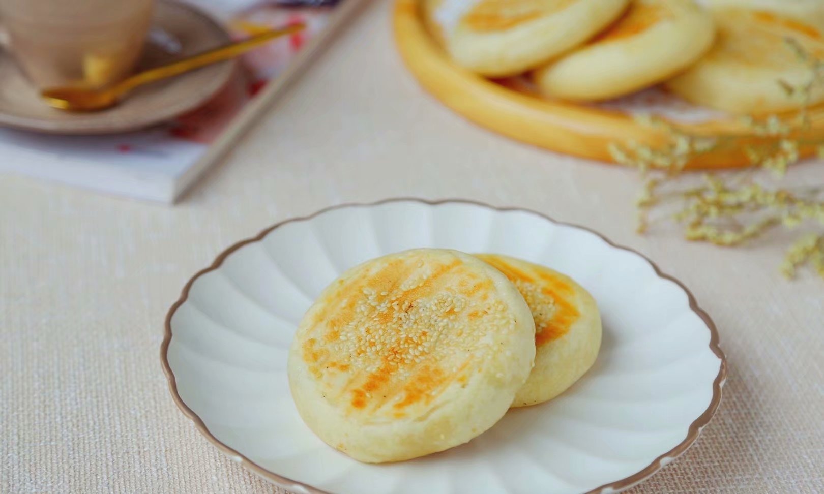 用热水冷水烙饼都硬错在这，面点师帮你破解，放10天都不硬