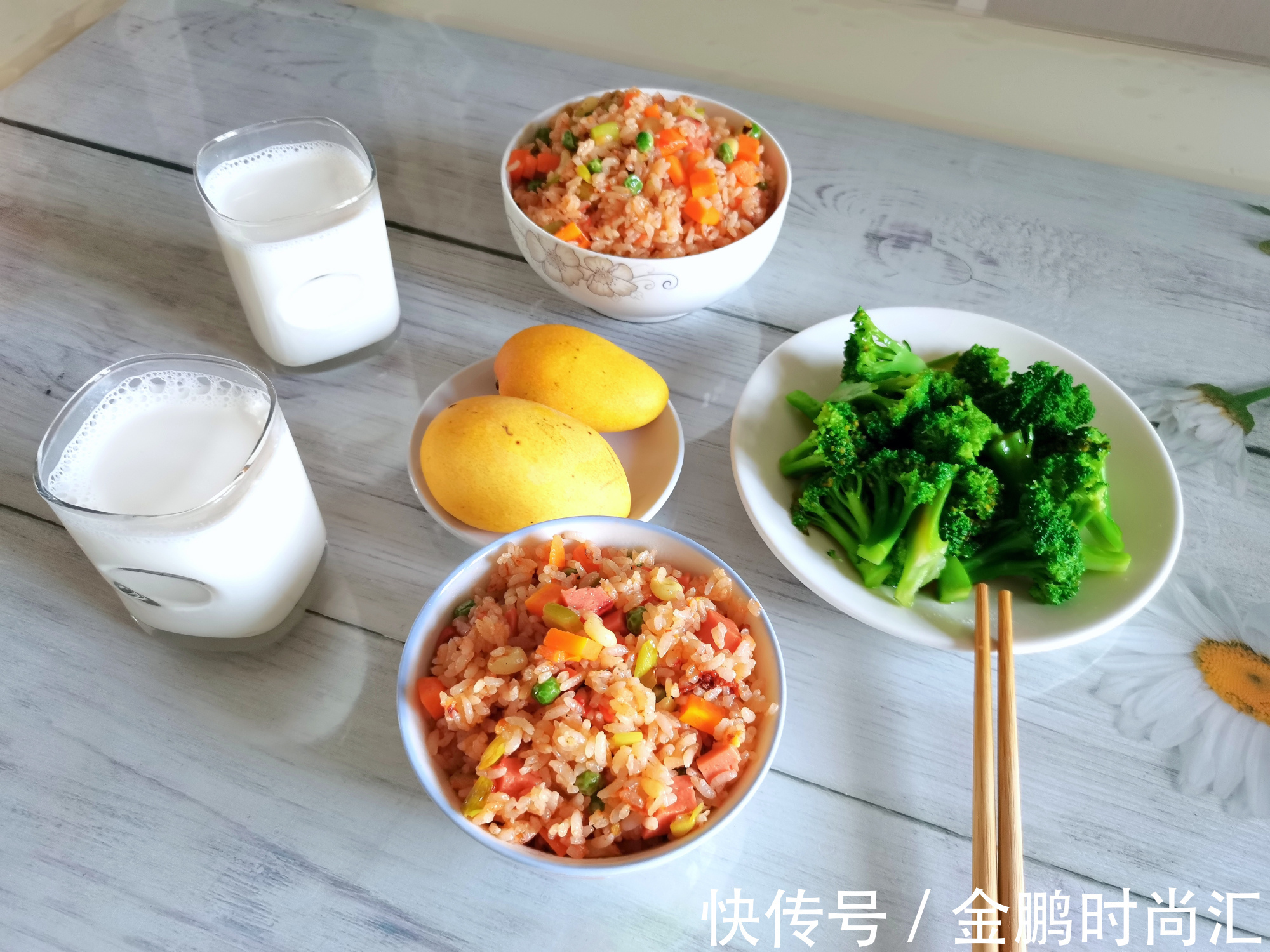 西红柿|我家孩子爱吃的早餐，做法简单营养齐全，吃一碗一上午都不饿