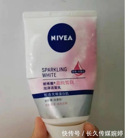 洗面奶|提醒女生:已将这3款鸡肋洗面奶列入黑名单,洗脸的东西谨慎购买