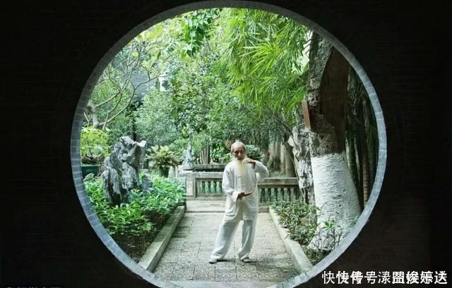 混沌|气血不足百病生,一个站桩小动作,让气血迅速补起来,建议收藏!