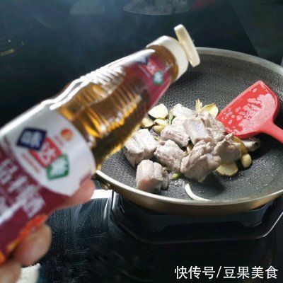 简单省事懒人菜南瓜焖排骨，一次就上瘾