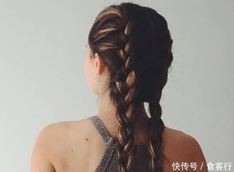 二次元|直男“讨厌”女生梳的4种发型,二次元刘海上榜,图4是真的丑!