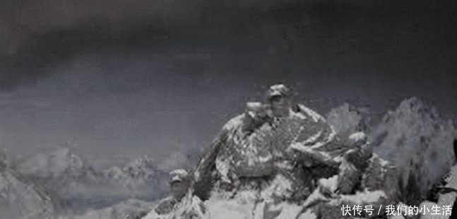 战士|死鹰岭上仅剩60余名志愿军战士全被冻僵，师长含泪下令：背下来