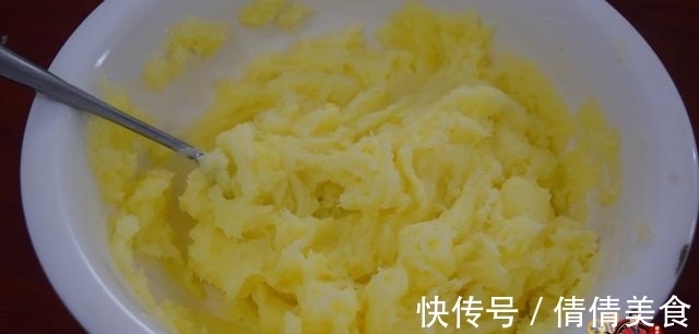 土豆洋葱早餐饼最好吃的做法，简单美味又馋人，看看你喜欢吃不？