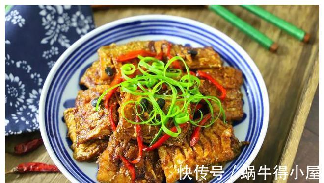 老少皆宜|红烧带鱼好吃有诀窍,多加一料,肉质鲜嫩不腥,上桌连汤都不剩