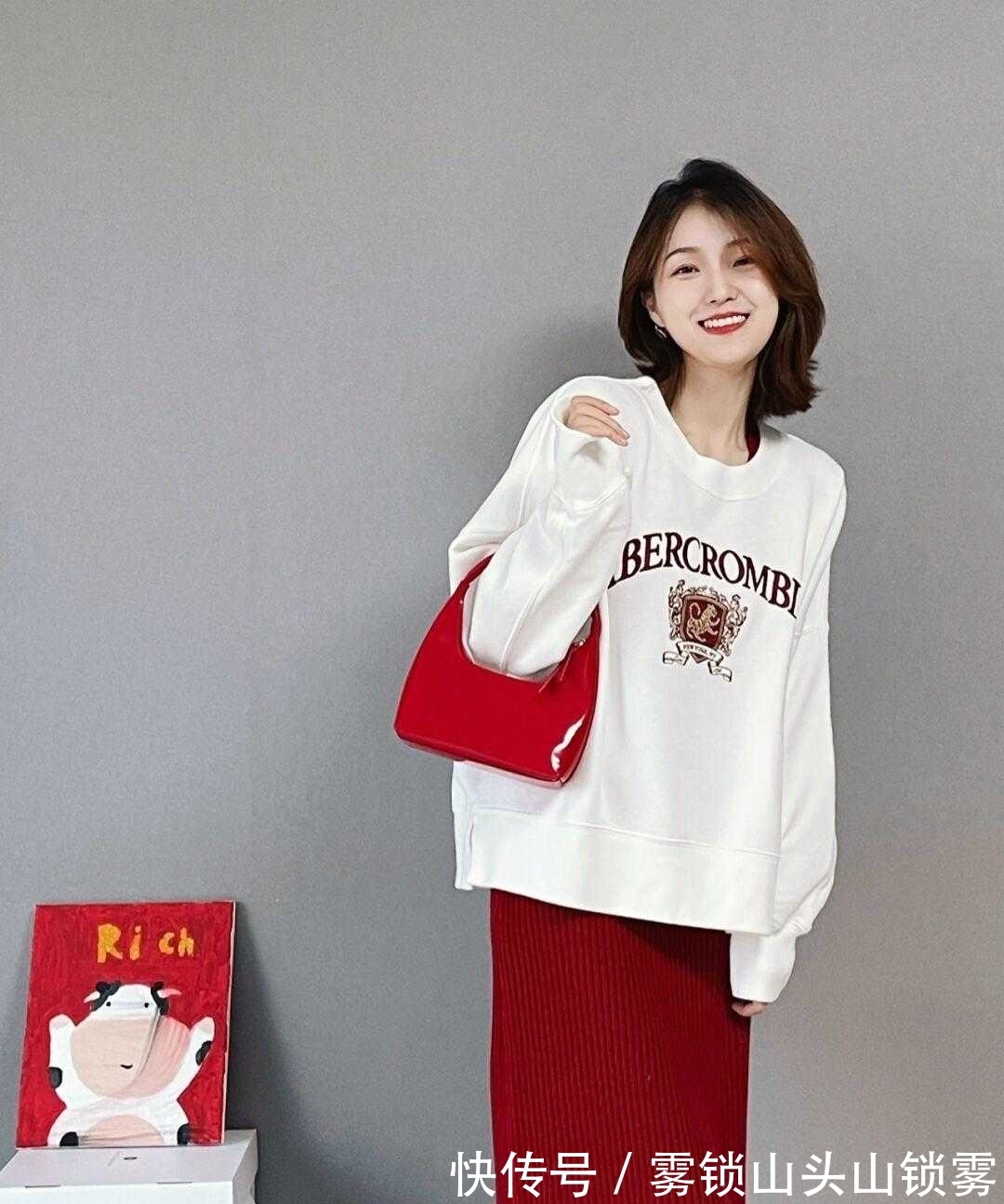 连衣裙 过年怎么穿保暖又洋气?借鉴这几套搭配,简约利落又有高级感