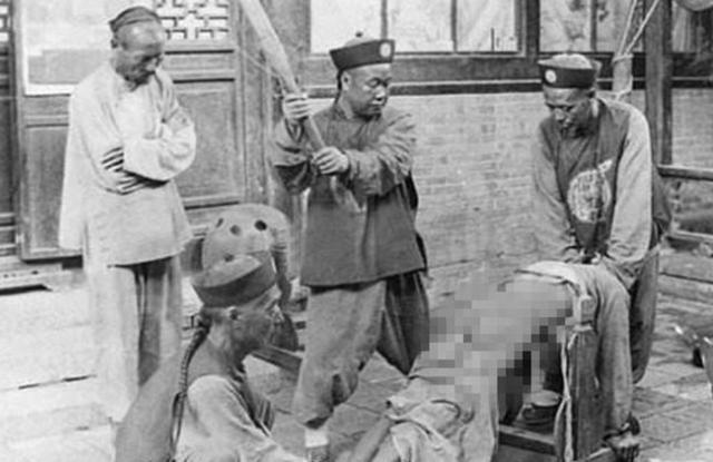 女囚|古代“仗刑”是怎么行刑的女囚宁死不从,男囚花钱受罪