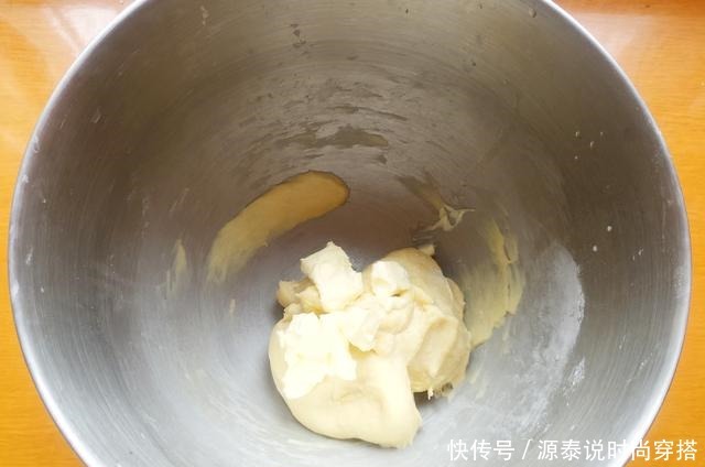 甜而不腻|自从学会这款吐司做法,一周得吃3次,绵软可口,甜而不腻,真香