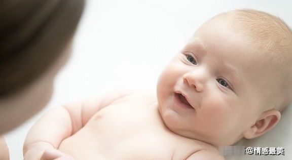 头发|宝宝出生时为何有的头发多,有的却很稀疏?原来是和这几点有关