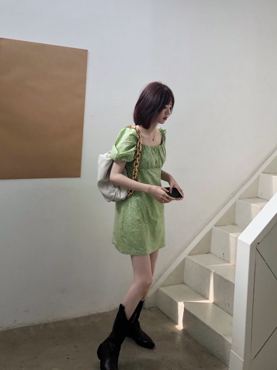 紧身裤|10个早秋穿搭公式！初秋照着这么穿，好看又时髦