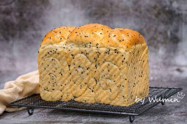30g糖|黑芝麻酸奶土司