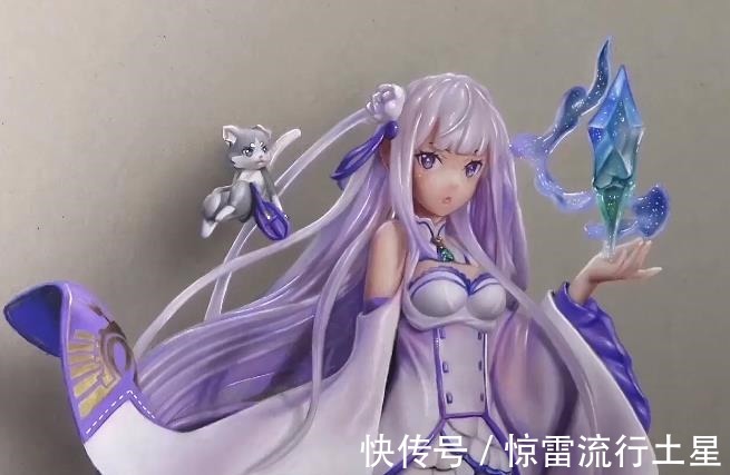 绘画|大佬纸上绘画成实物,3D炮姐活跃在纸上,贴在墙上就是手办浮空