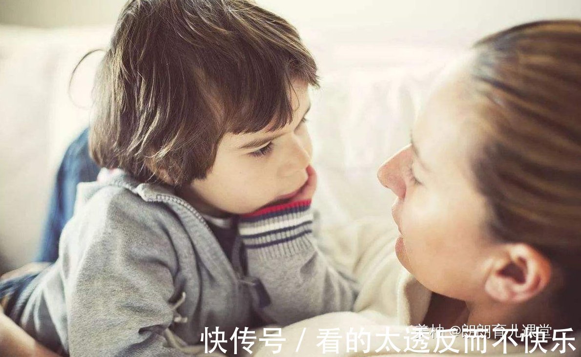 陪伴|优秀的孩子,都是父母“陪”出来的,但请避开这3个错误的方式