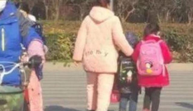 孩子|总打扮和从不打扮的妈妈,养出来的孩子,20年后差得不是一星半点