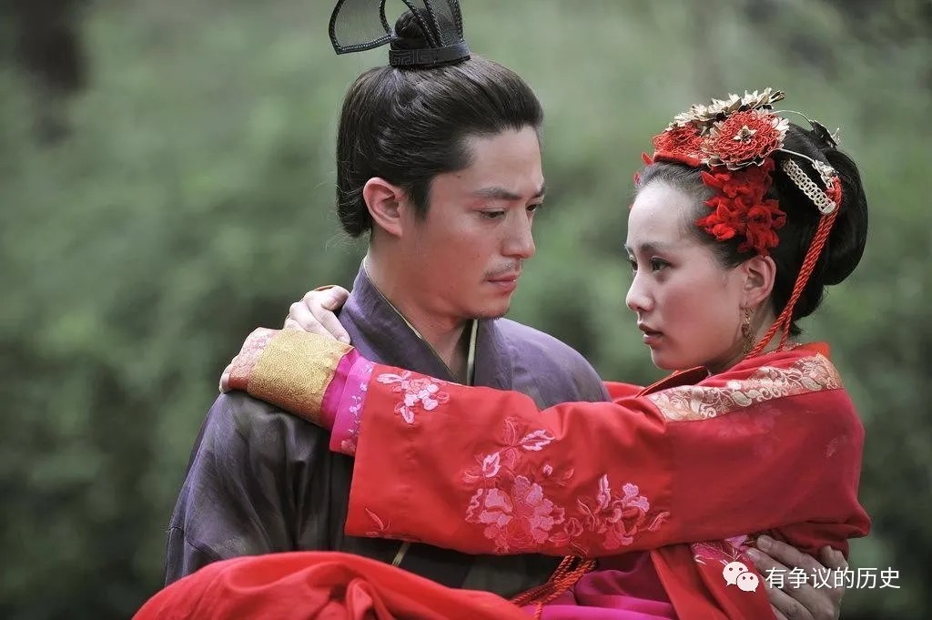 女孩|明朝城里富商看上乡下女孩，陷害她未婚夫坐牢，20年后反遭报应