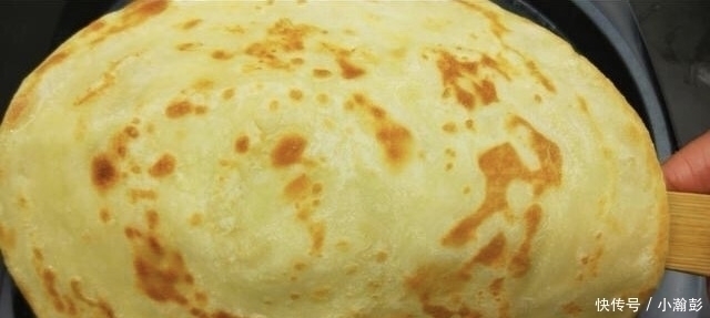 外酥|早餐爱吃此饼，不放酵母，不发面，外酥里软，放凉了也不硬