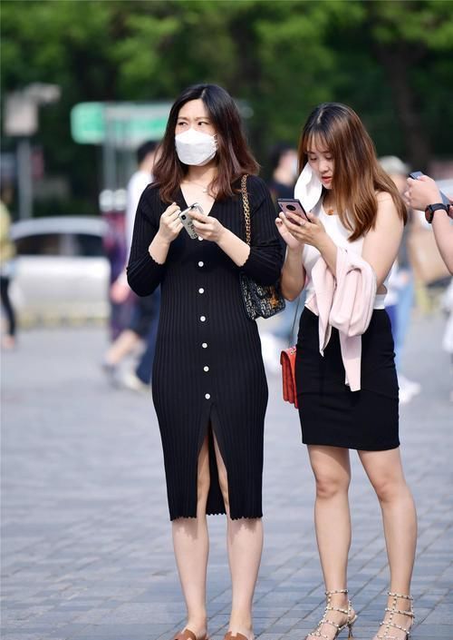 细高跟|连衣裙选择长款还是短款？修身还是宽松？看一下时尚姑娘如何穿搭