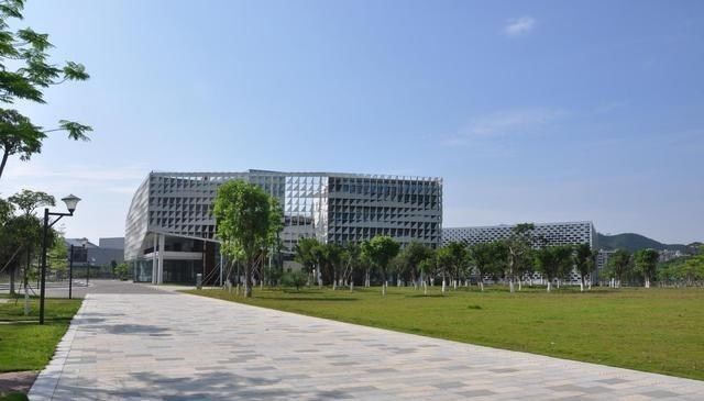 南方科技大学：一所只在综合评价提前批录取的高校，值得报考吗