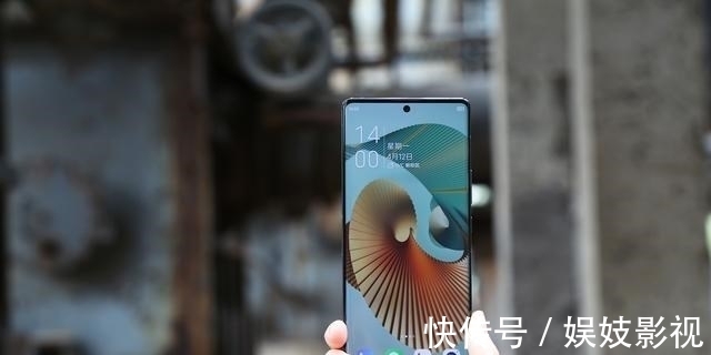 国产1TB旗舰跳水，8+256G再降700，5nm处理器+4600mAh