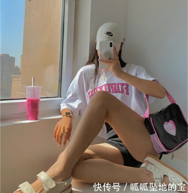 凉鞋 别再穿小白鞋了!试试这几款时尚凉鞋,时髦显高还百搭