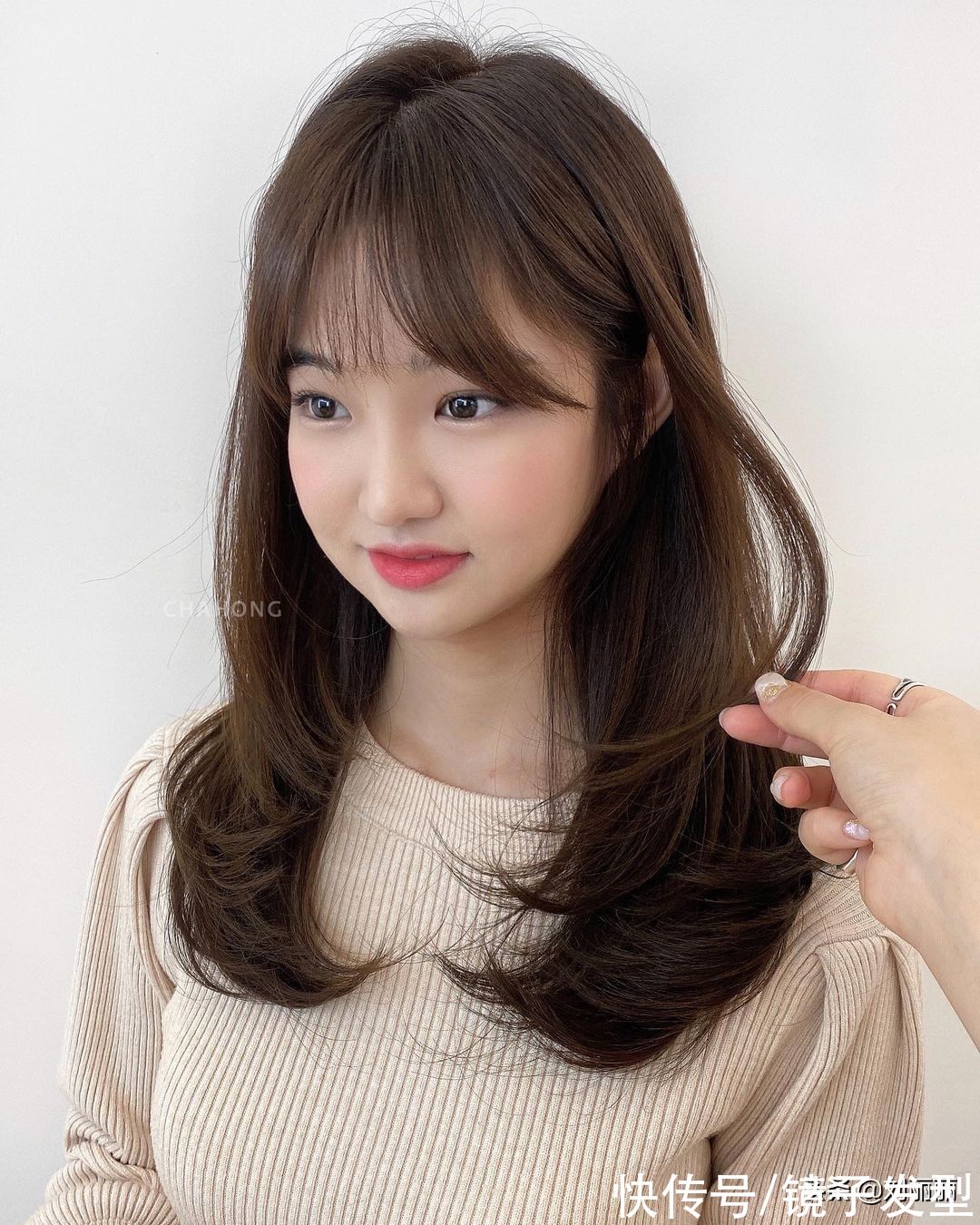蓬松度 18款好看的发型，看完我都想试一试，你喜欢吗