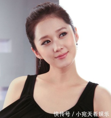 话筒|假唱翻车的8个歌手,一个比一个离谱,有人拿反麦克风唱完整首歌