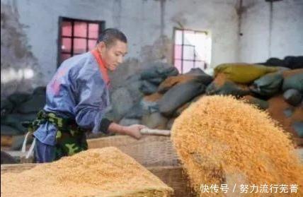 酒精|喝多少度的酒最好酒厂的师傅给出了答案,爱喝酒的人要了解