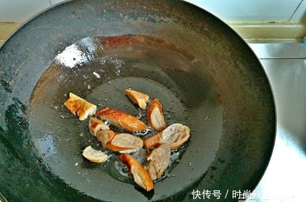 猪身上这部位存有细菌,医生从来不吃,劝你再想吃也要忍住