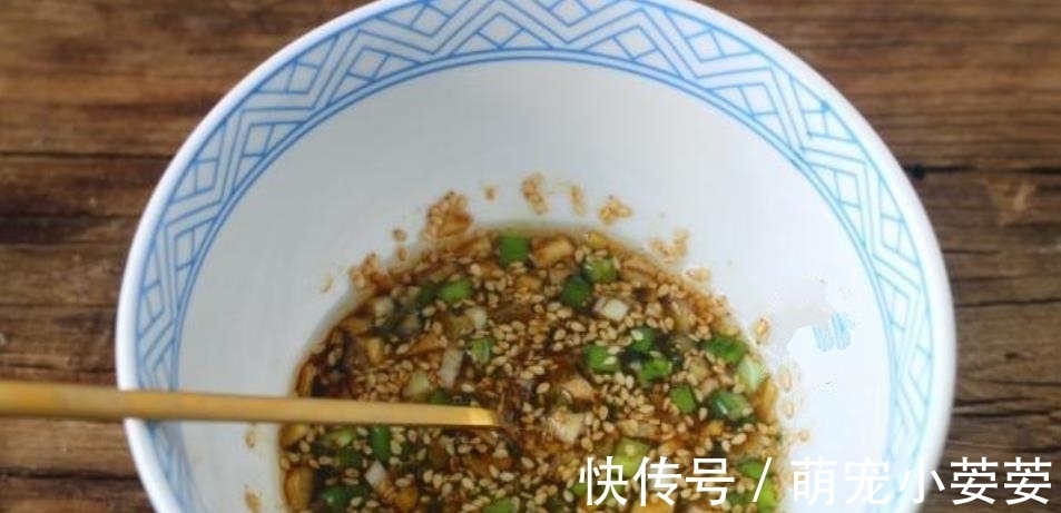 北方人|教你做酸汤面，三两下就做好，酸爽开胃超过瘾，和油泼面一样好吃