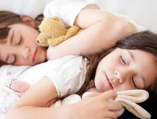 电子产品|孩子上幼儿园时的4种现象,以后成绩会很差,家长要及时纠正