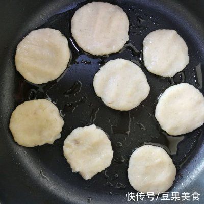 土豆饼的别样做法，吃过的人都喜欢