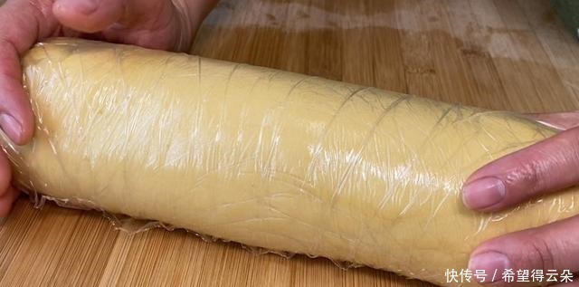 春天,教你在家炸油条,不放任何添加,蓬松酥脆,再也不用出去买!