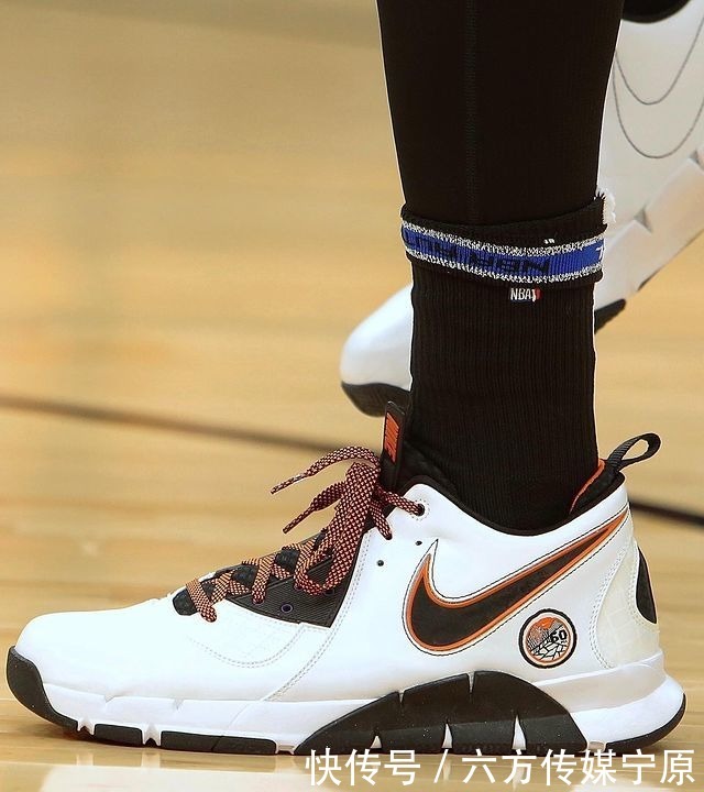 kobe|NBA球员上脚：保罗·乔治依然PG2