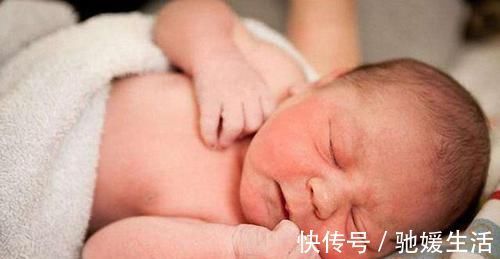 宝宝|新生儿什么时候才会认识妈妈,3个月以后吗?比这个时间还要早很多