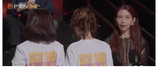 哥哥们披荆斩棘，嫂子们加油打气，三招表达她们的爱