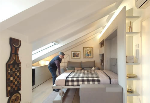 毛巾架|一家四口挤在49㎡小房子里，半平米不敢浪费，电视挂得比沙发低