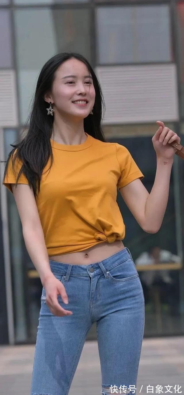 破洞牛仔裤 多肉女生就穿打底裤,“收胯提臀”尽显腰身,修饰身材,展现自己