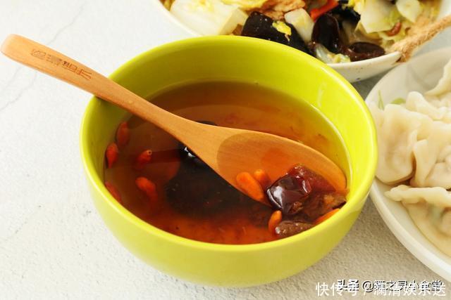 50岁阿姨一人午餐,合理安排又营养,网友:懂吃