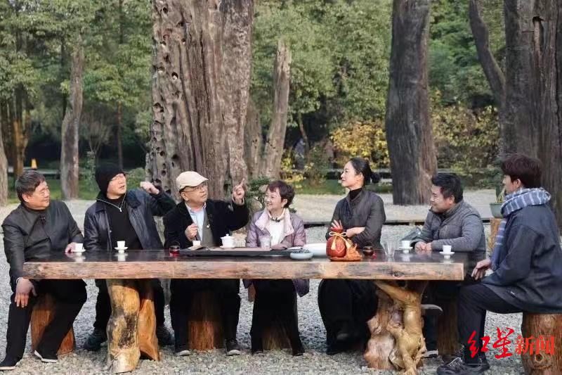 三星堆|遨游太空的蜀绣“太阳神鸟”再次展示 《万里走单骑》走进三星堆金沙