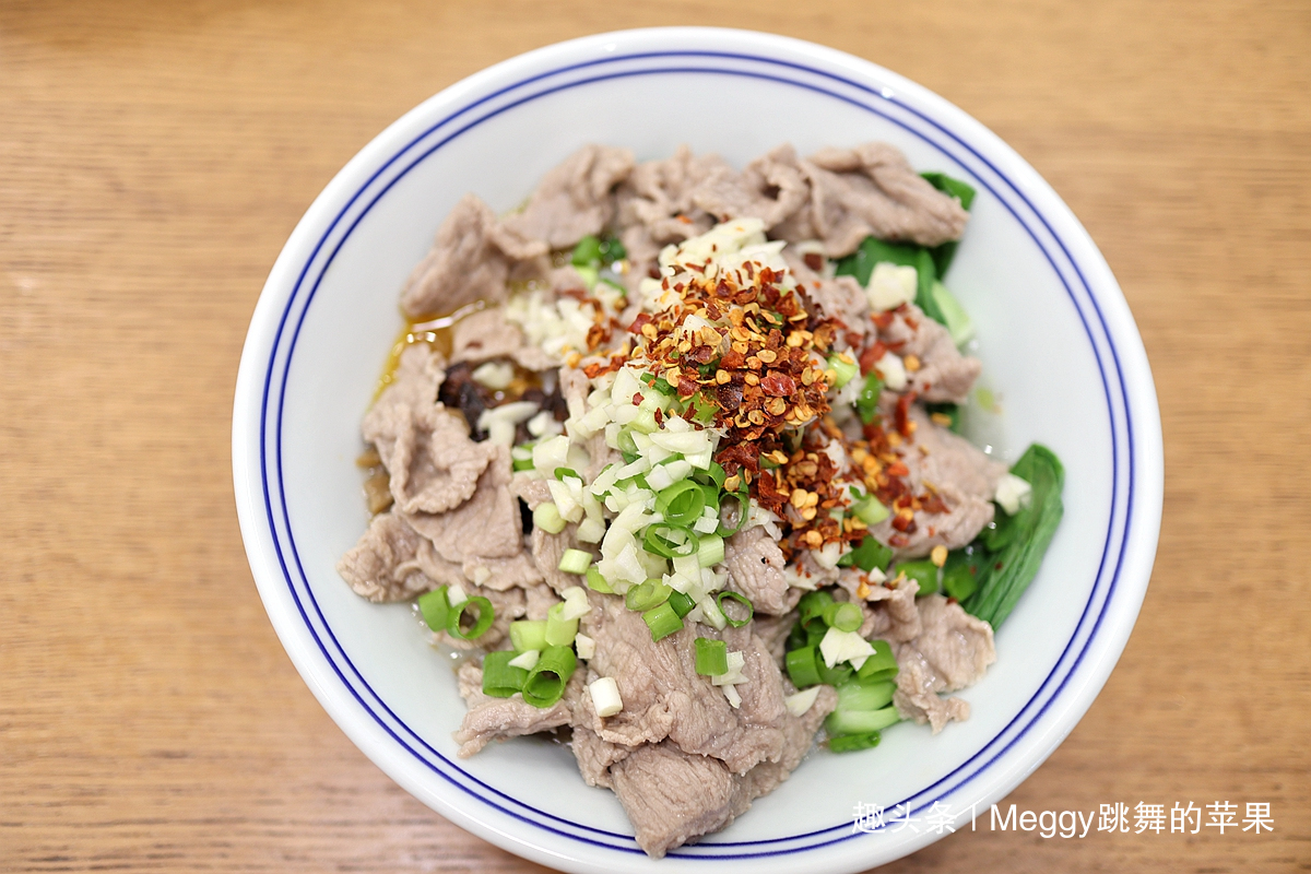 云南米线新吃法，简单营养，香辣过瘾，端上桌就秒光