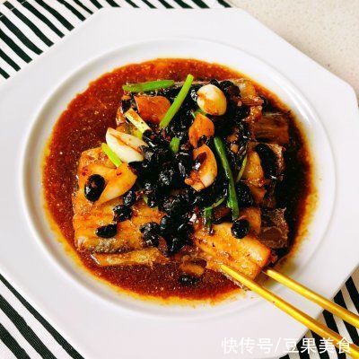 #鲜到鲜得，月满中秋，沉鱼落宴#落宴鱼蒜头大酱酿鱼香