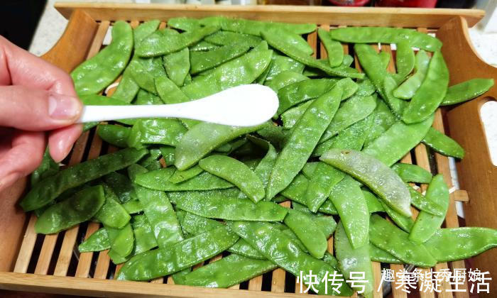 手软|秋天,遇到此菜我从不手软,一次买10斤,晒干囤起来,冬天吃真香