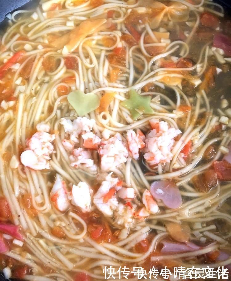 辅食|都说宝宝吃虾好处多,多大宝宝可以吃虾给宝宝做虾吃有讲究