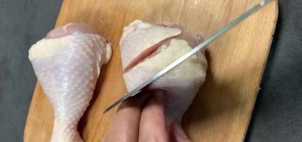 懒人版电饭煲菜,咸香微辣软烂脱骨,营养美味全家人都抢着吃