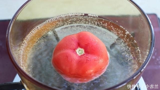 金黄|不和面不擀面的早餐饼,手快5分钟就上桌,金黄红润有食欲