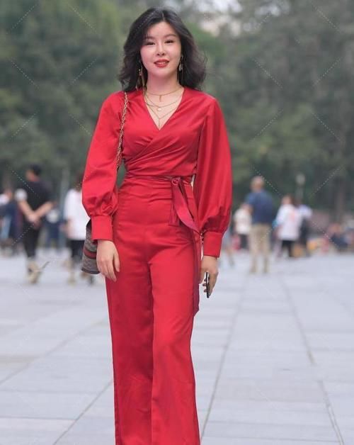 裙子 红色阔腿裤套装，气场强大，霸气十足，营造华丽的御姐风